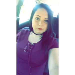 Meet your Posher, Devan